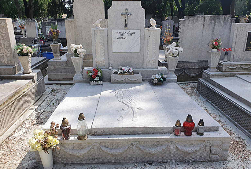 Kő, márvány, síremlékek tisztítása